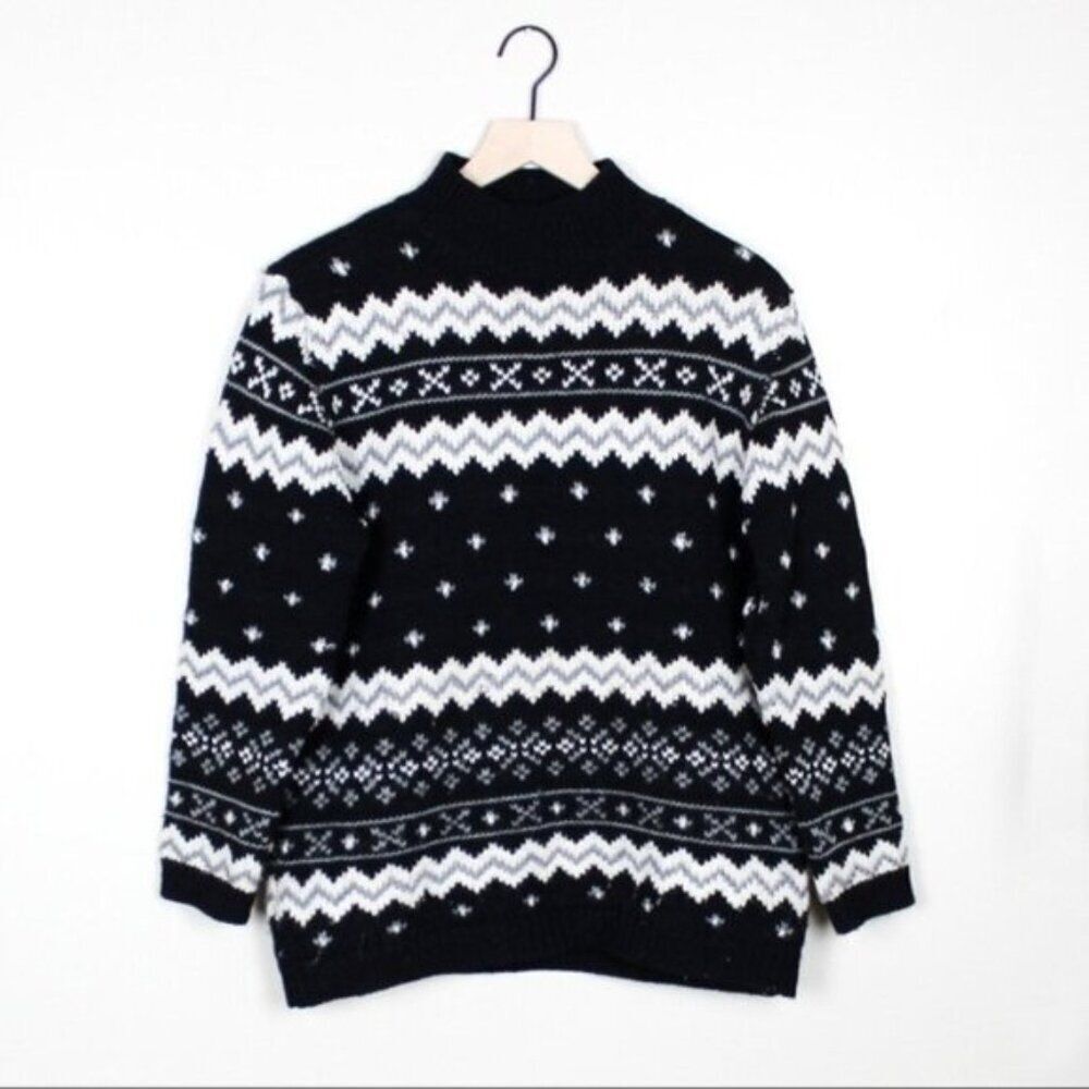 Vintage Black & White Fair Isle Turtleneck Sweater 100% Wool. Liz Claiborne